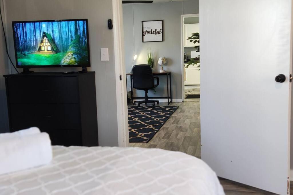 Perfect Combo Of Charm & Comfort- 2Bedroom Home Noblesville Ngoại thất bức ảnh
