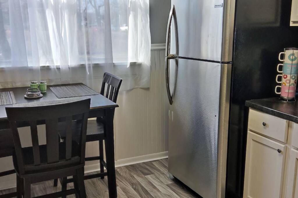 Perfect Combo Of Charm & Comfort- 2Bedroom Home Noblesville Ngoại thất bức ảnh